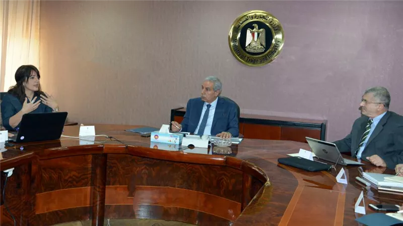 الشوربجي: تنسيق كامل مع المجالس التصديرية ومنظمات الأعمال المعنية بالصادرات