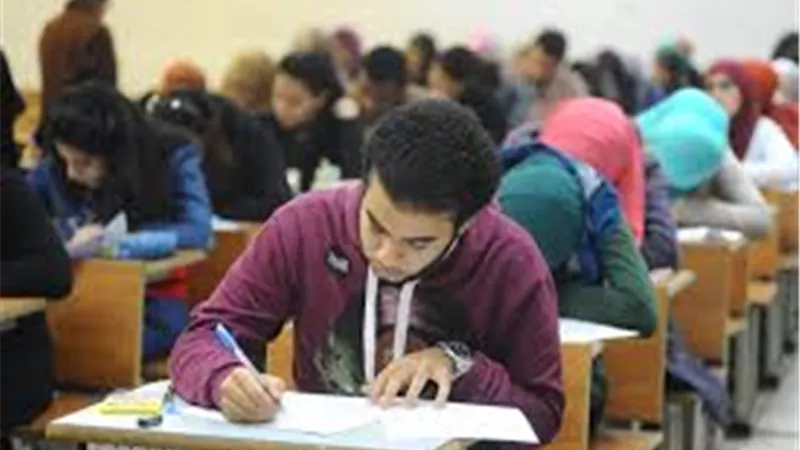شاومينج: «امتحان النحو النهارده على الواتس اب» 