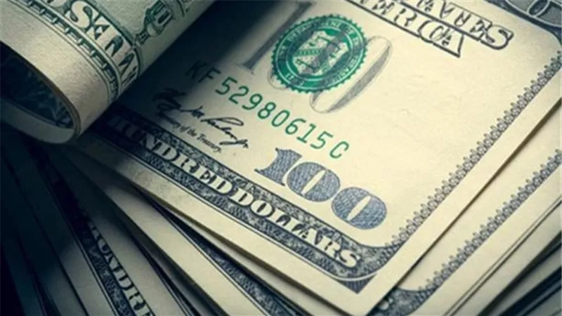 الاستقرار يخيم على الدولار..و«أبو ظبي الإسلامي» يقدم أعلى سعر