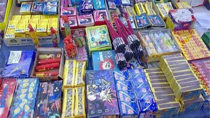 ضبط أكثر من 8 آلاف قطعة ألعاب نارية بالإسكندرية