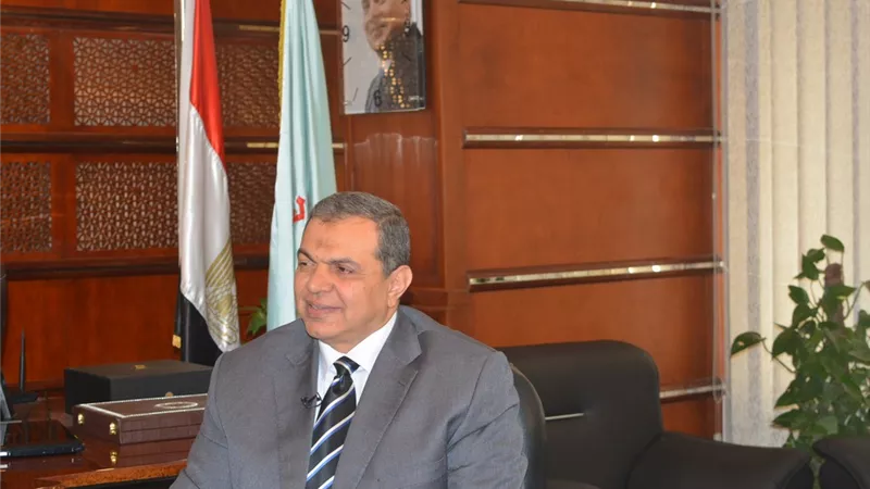 القوي العاملة: بدء قبول طلبات «موزعين» للعمل بإحدى دول الخليج 