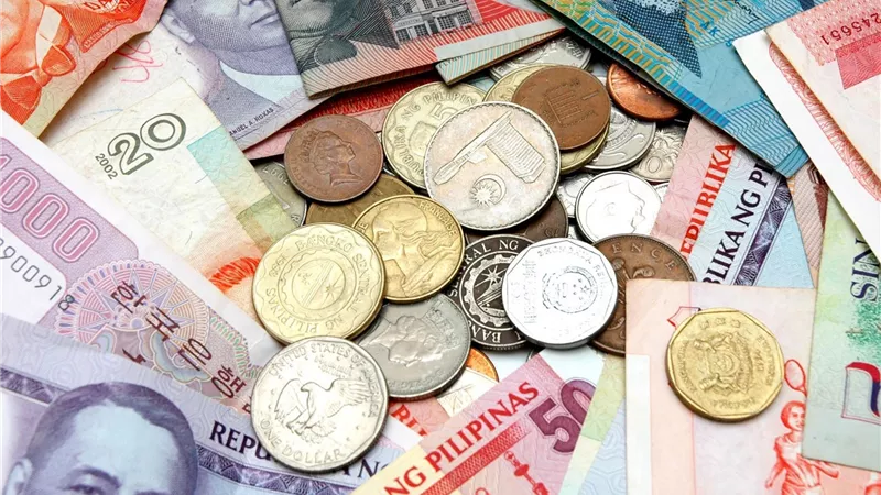 ارتفاع العملات الأجنبية.. والإسترليني يسجل 23.30 جنيه