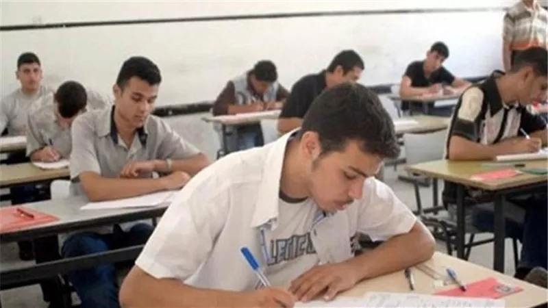 بدء امتحانات شهادة إتمام الثانوية العامة بمادتى اللغة الأجنبية الثانية والاقتصاد