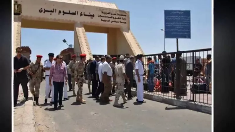 «السلوم» يستقبل 373 عائدًا من ليبيا خلال 24 ساعة