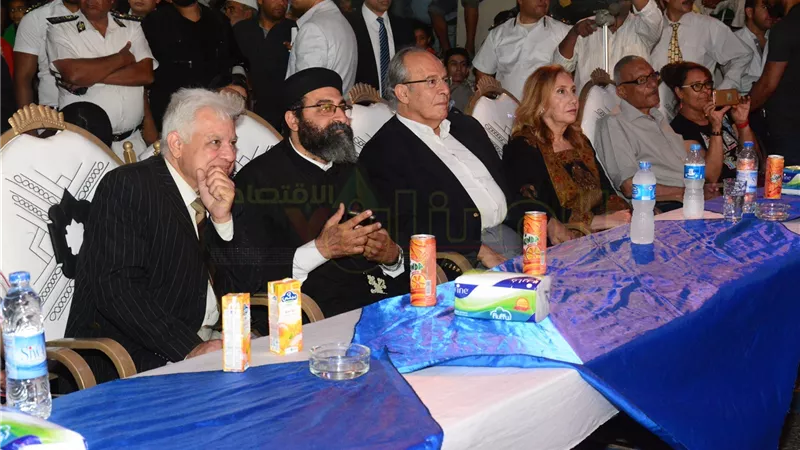 بالصور.. وزير التنمية يفتتح «ليالي الأسمرات» الرمضانية 