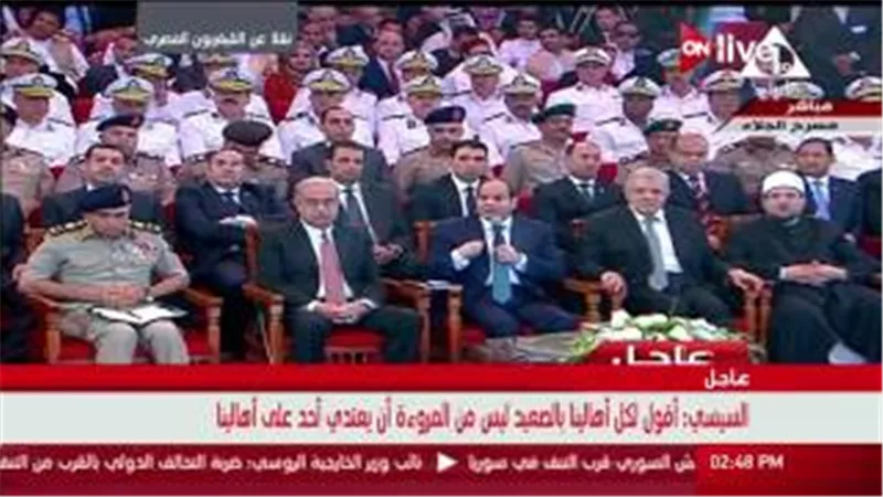 بالفيديو.. السيسي: «المسلمون لازم يركبوا المواصلات مع المسيحيين.. عشان يحموهم أو يموتوا معاهم»