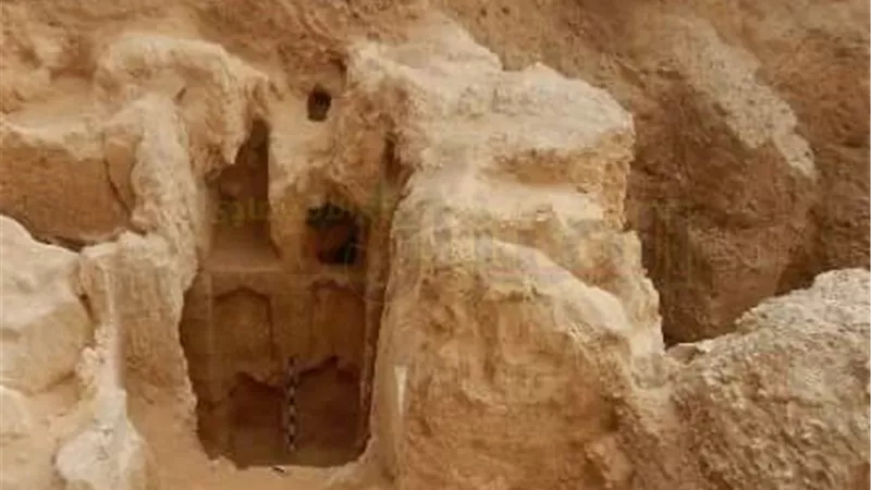 بالصور.. اكتشاف مقبرة أثرية تعود للعصر الهيلنستي بالإسكندرية