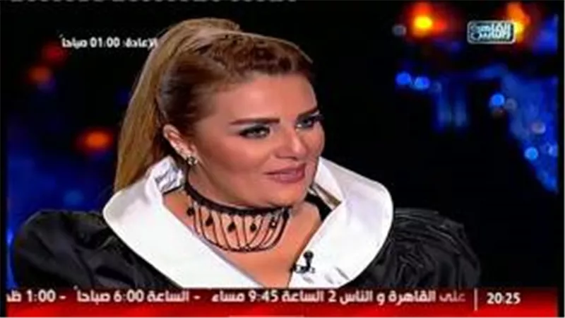 بالفيديو.. مذيعة لرانيا محمود يس: مالكم ومال الإعلام إرحمونا.. والأخيرة ترد