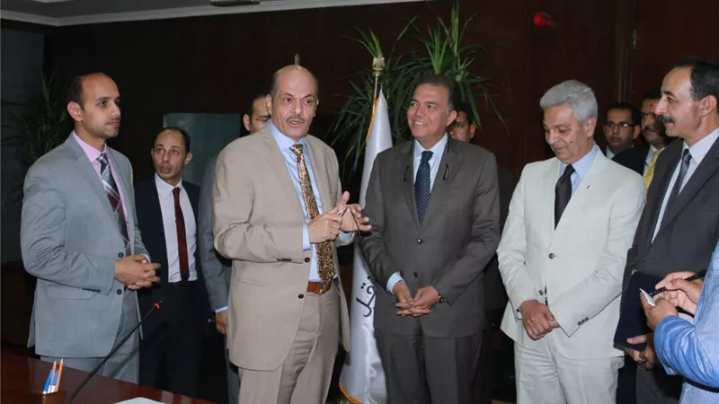 توقيع عقد محطة استقبال وتداول الصب غير النظيف بميناء الدخيلة 