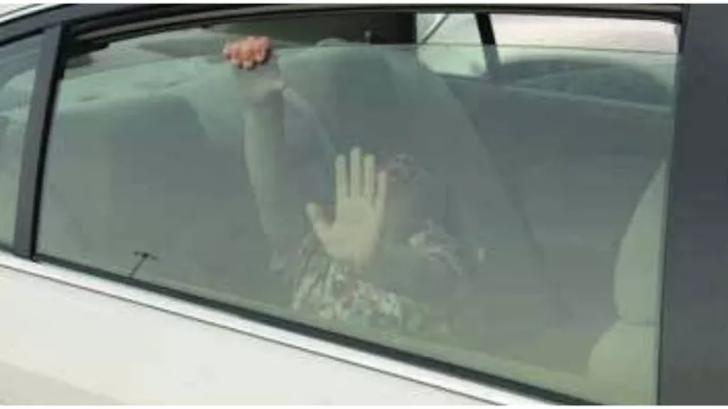 خبراء: تلوث الهواء خطر على الأطفال داخل السيارة أكثر من خارجها
