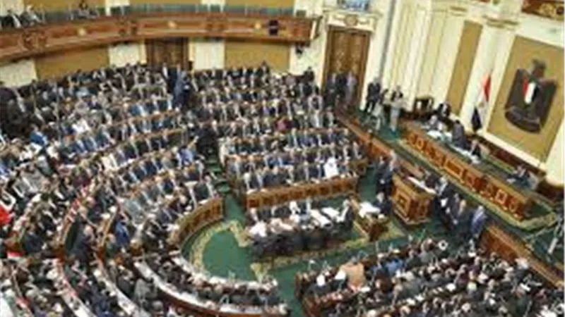 «النواب» يكلف التشريعية بإعداد مذكرة بمخالفة النائب أحمد الطنطاوي لضوابط الجلسة 