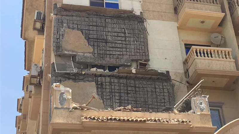 حقيقة انهيار عقار فاخر في «دريم لاند».. وأحمد بهجت يرد