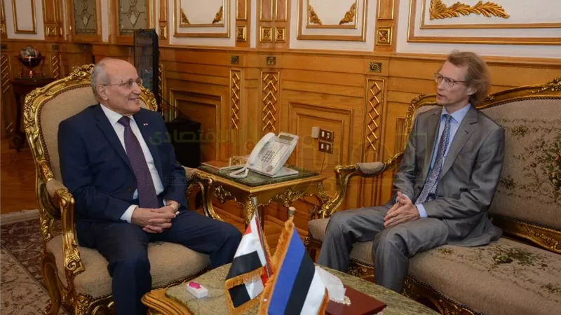 بالصور..«العصار» يستقبل سفير أستونيا لبحث سبل تعزيز التعاون بين البلدين