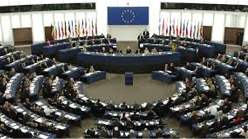 بريطانيا تدرس السماح لمواطني الاتحاد الاوروبي بجلب أزواجهم إلى أراضيها