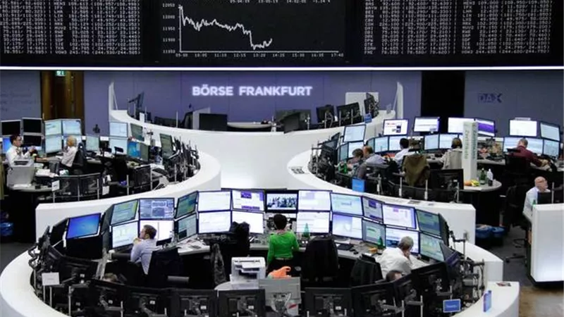 ارتفاع جماعي للأسهم الأوروبية وسط ترقب بيانات اقتصادية