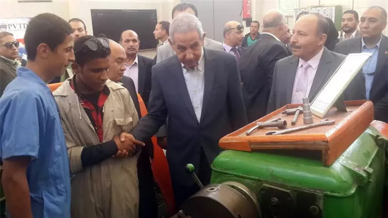 قابيل: تطوير قدرات العامل المصرى ركيزة أساسية لتنمية القطاع الصناعى