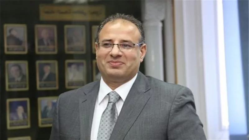 محافظ الإسكندرية يشدد على ضرورة رفع كفاءة الطرق