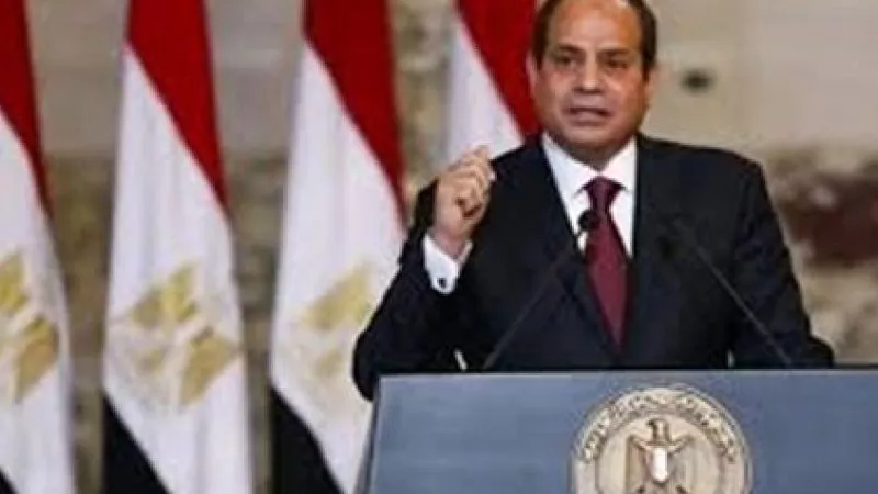 الرئيس السيسي يطالب بمواصلة جهود تطوير التعليم «الأساسي والجامعي»