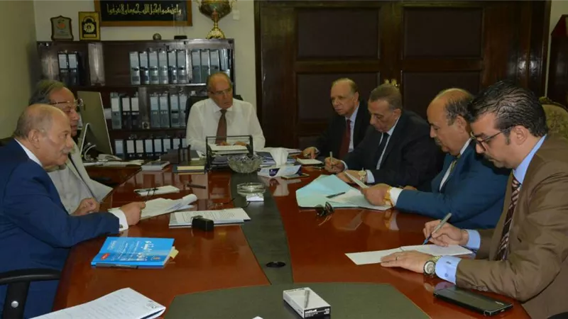 بالصور.. اجتماع لوزير التنمية مع محافظي القاهرة والجيزة