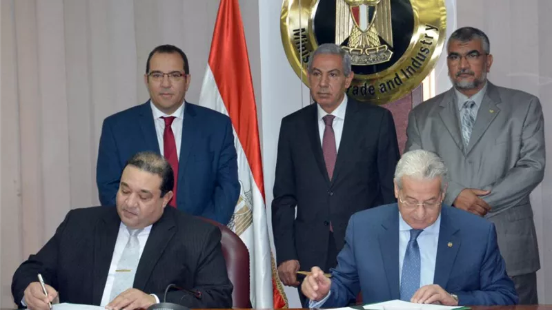 توقيع عقد بين هيئة المعارض والمقاولون العرب بـ200 مليون جنيه
