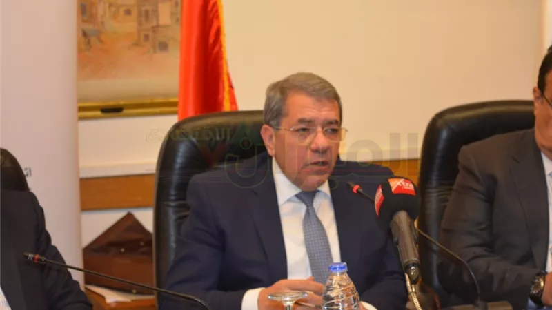 «المالية»: نستهدف إبقاء عجز الموازنة عند 9.1% خلال 2017-2018 