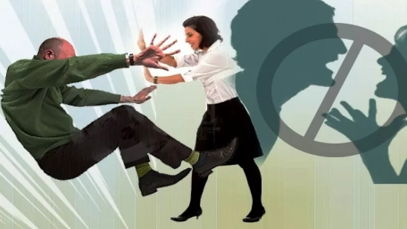 تطلب الخلع من زوجها لرفضه شراء ملابس العيد