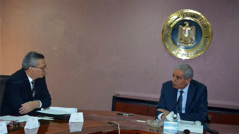وزير التجارة الإندونيسي يزور القاهرة العام الجاري لتعزيز التعاون الاقتصادي 