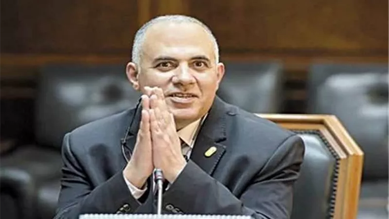 «الري» تنفذ حزمة من المشروعات لخدمة عدة قرى بالبحيرة