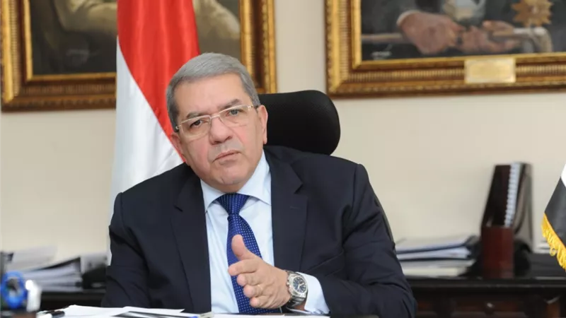 «المالية»:اصدار 3 ضمانات للبترول والكهرباء بـ 1.3 مليار دولار 