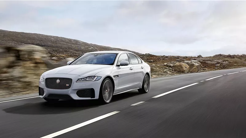 بالصور.. جاكوار تكشف عن XF Spotrbrake رسميًا