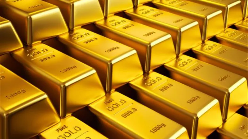 الذهب يتعافى من أدنى مستوى في 6 أسابيع مع هبوط الدولار 