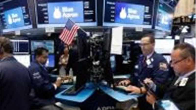 داو جونز وستاندرد آند بورز يفتحان على ارتفاع بدعم من أسهم البنوك