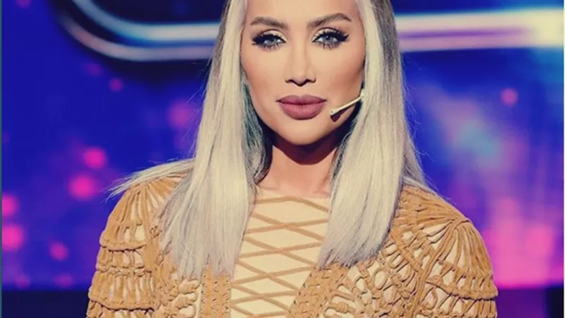 بالفيديو: «ابنة مايا دياب» تغني أمام الجمهور للمرة الأولى