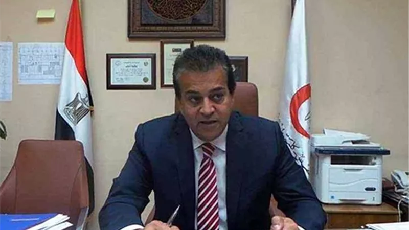 «وزير التعليم العالي»: دعم الشراكة العلمية بين «الطيران والصناعة»
