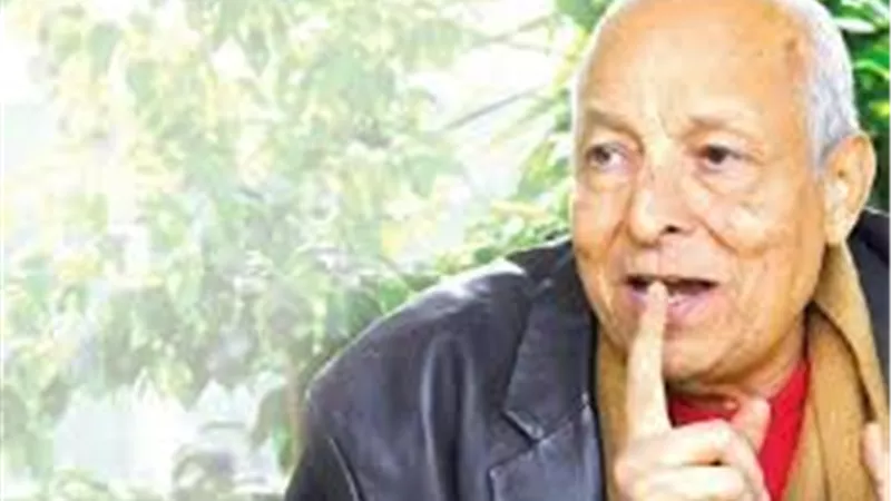  وفاة محمود عبدالعزيز رئيس البنك الأهلي المصري الأسبق 