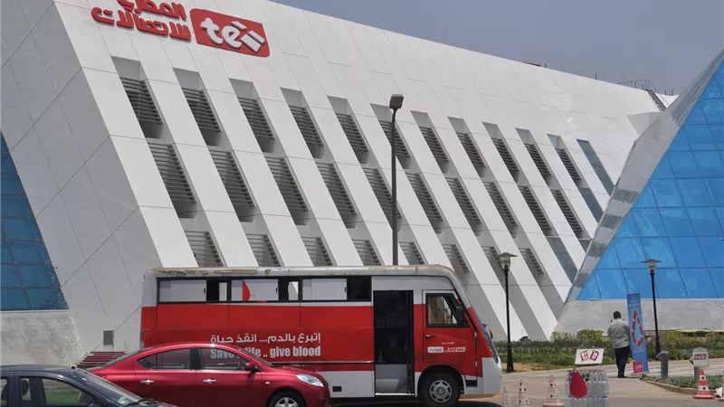 «المصرية للاتصالات» تطالب «اتصالات» و«فودافون» بتعويض 380 مليون جنيه 