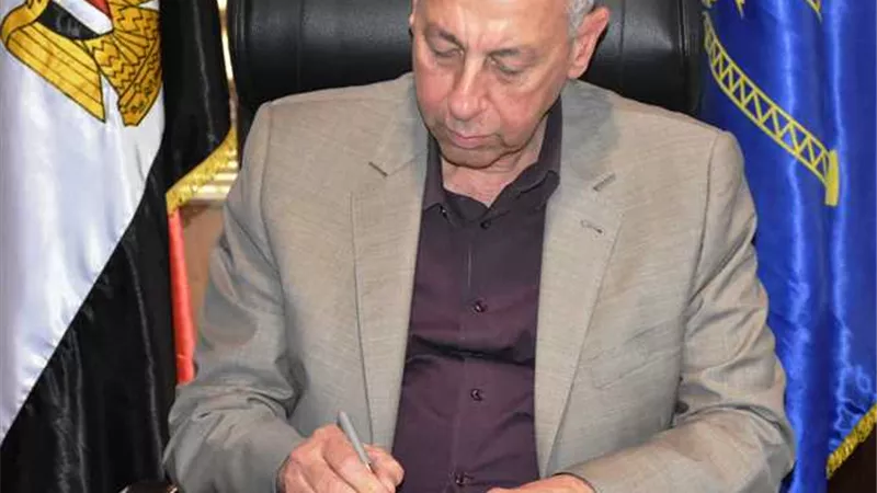 محافظ أسوان يناقش إقامة مشروعات صناعية مع شركة «الكان»