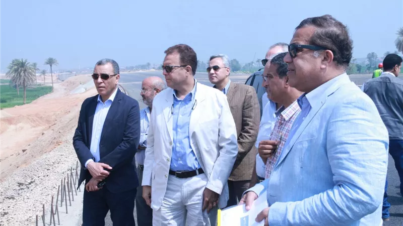 هشام عرفات: جولات دورية ومتابعة مستمرة لإنجاز هذا المشروع القومي المهم