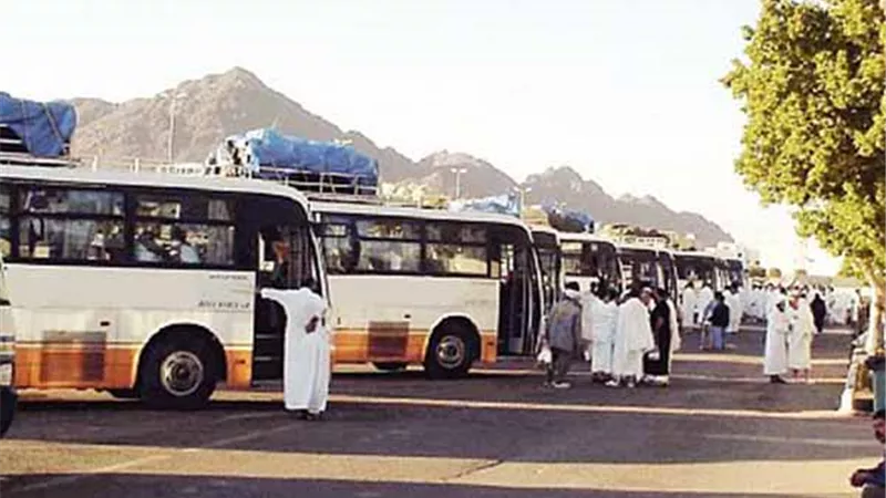 توقعات خبراء السياحة لأسعار الحج البري بعد ارتفاع «الوقود».. «عماري»: زيادة 15%.. «خليل»: تعديل ضوابط الاتوبيسات السياحية جيد.. «شعبان» يطالب بعدم الاستعجال