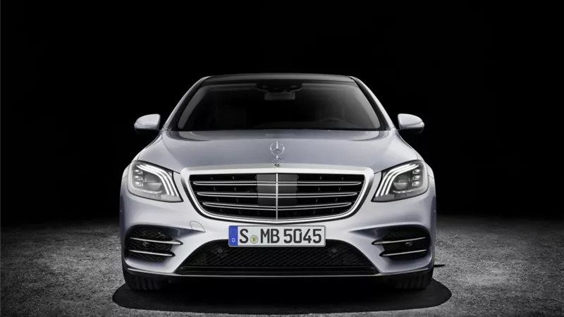 مرسيدس تكشف عن S-CLASS كوبية وكابروليه بمعرض فرانكفورت 2018