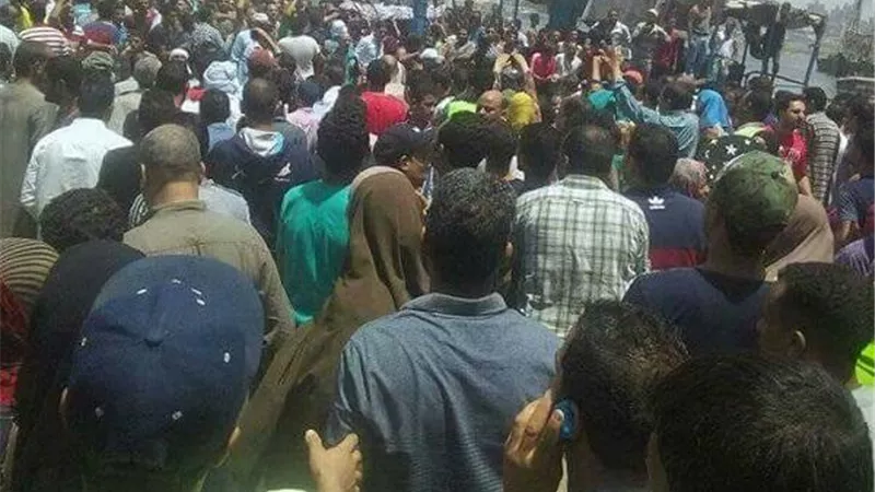بالفيديو| أهالي الوراق خلال تشييع شاب: قوات الأمن تقتلنا.. ولن نخرج من أرضنا
