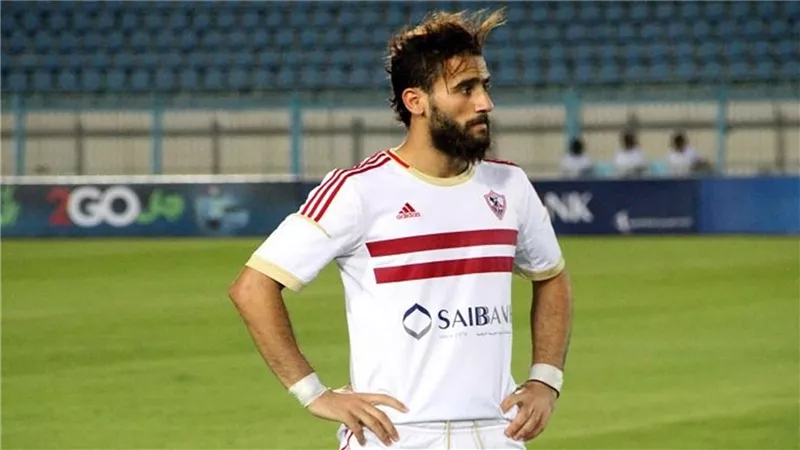 بلاغ للنائب العام ضد باسم مرسي بسبب إشارات خارجة