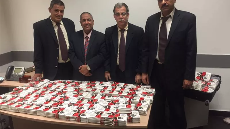 بالصور..إحباط تهريب «2000 كارت ميموري» بمطار القاهرة
