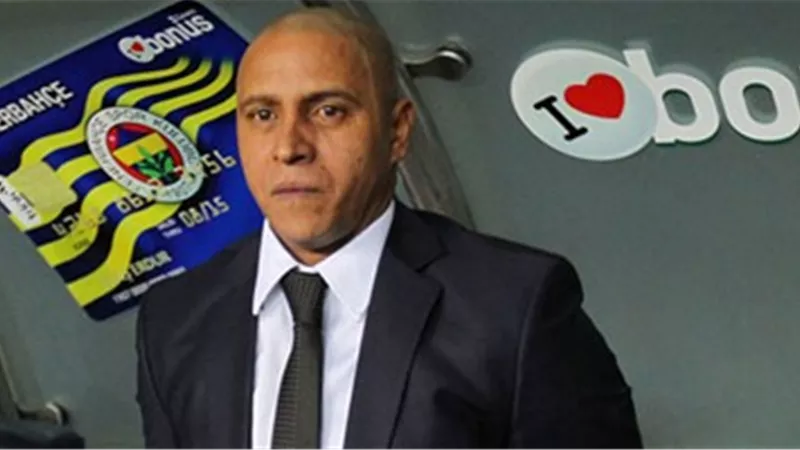 اللاعب البرازيلى «روبرتو كارلوس» يروج للسياحة فى مصر 