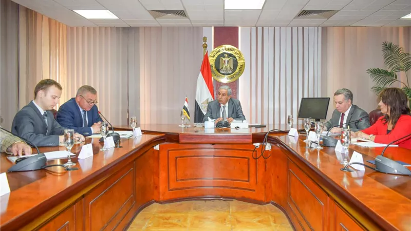 قابيل: نخطط لمشروعات مصرية بيلاروسية فى مجال التصنيع الزراعي 