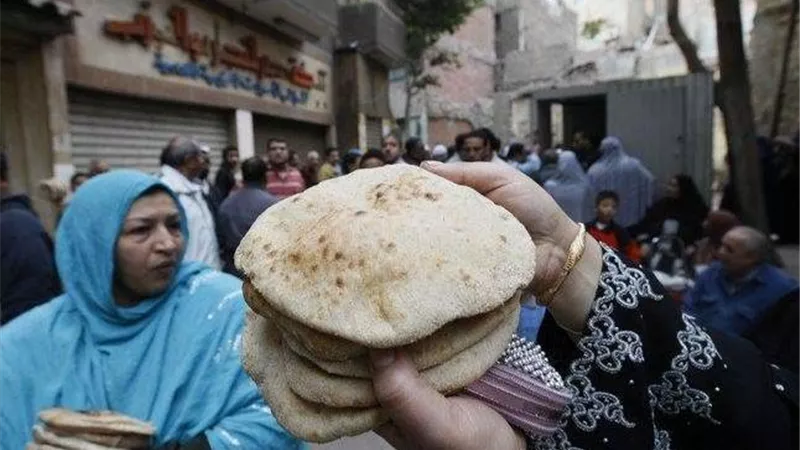 «التموين»: خفض حصة الخبز للفرد.. الشهر المقبل
