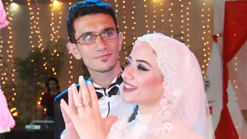 «الميزان الاقتصادي» تهنيء الزميل «ابن الناظر» بحفل زفافه 
