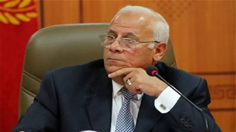 محافظ بورسعيد: الدروس الخصوصية تستنزف 40 مليون جنيه سنويًا