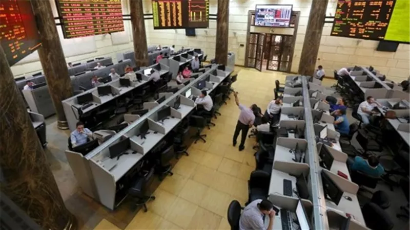 ارتفاع جماعي لمؤشرات البورصة في منتصف تعاملات اليوم