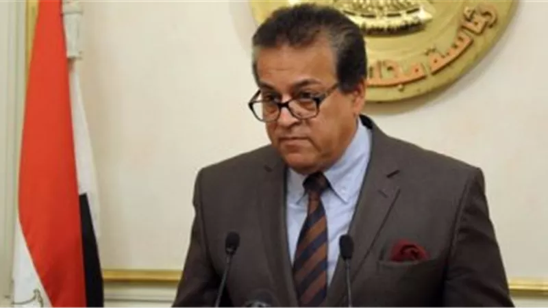 «وزير التعليم العالى» يجدد تعيين عدد من القيادات الإدارية بجامعة أسيوط